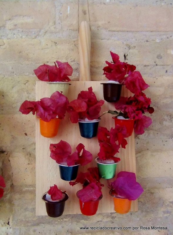 Cápsulas de café recicladas, Mini Jardín Vertical decorativo