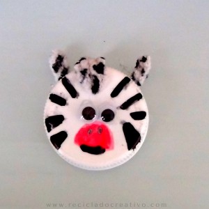 Animalitos - Cebra con un tapón - Manualidades