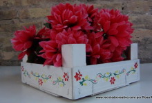 Reciclaje. Cajas de fresas para decoración