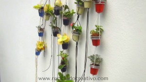 Mini maceteros con hilo - DIY - reciclaje cápsulas de café