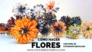 Flores como dalias con papel reciclado