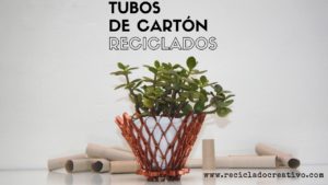 Tubos de cartón de rollos de papel de cocina reciclados