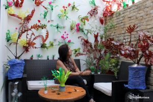 En el patio de Coworking Valencia. Rosa Montesa