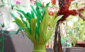 Hojas de plantas con plástico PET