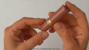Pintalabios contenedor reutilizado