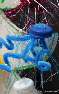 Navidad reciclando tapas de botellas de plástico