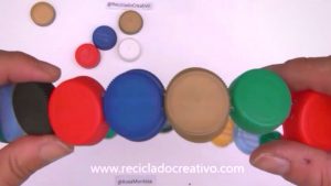 Árbol con tapitas de botellas de plástico #recicladocreativo