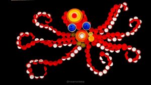 Pulpo con tapones de botellas de plástico