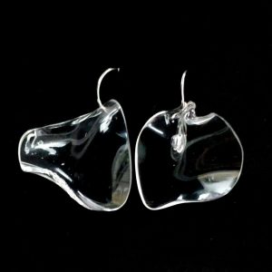 Pendientes reciclando cristales de gafas