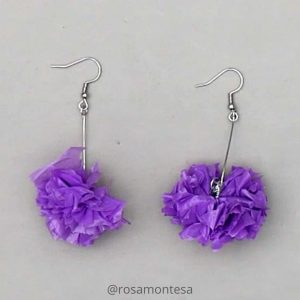 Pendientes reciclando bolsas de plástico moradas 8M