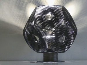 Lámpara reciclando carretes de filamento impresora 3d