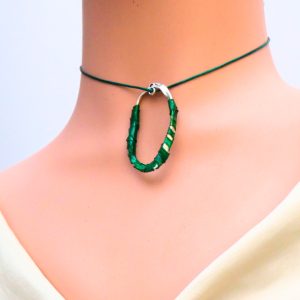 Colgantes ovalados super-reciclados rodeados pet.