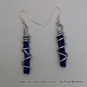 Bisutería realizada con botellas de plástico recicladas. Collares, pendientes, colgantes. Jewelry made out of recycled plastic bottles Reciclado Creativo by Rosa Montesa