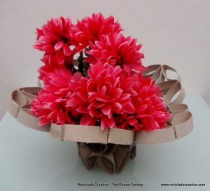 Florero Frutero flor de la vida Rollos de papel higienico - Vase made from toilet paper rolls