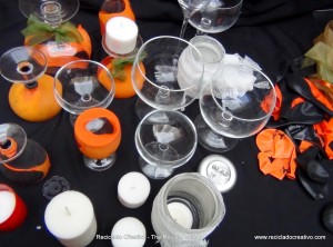 Halloween Inspiration and Ideas ¿Copas de vino, portavelas o candelabros? - Wine Glasses or Candleholders? We love to reuse objects. #Halloween, #reutilización, #decoración, #ninyos, #manualidades, #reciclado, #creativo, #recicladocreativo, #TheReuseFactory, #The Reuse Factory, #Reciclado Creativo, #recycling, #upcycling, #reuse, #reusing, #reciclaje, #reutilizar, #creative, #handcrafts, #handmade, #diy, #howto, #riciclo, #craft, #crafts, #tutorial, #pumpkins, #globos, #balloons, #caramelos, #chuches, #divertido, #gratis, #Do it Yourself, #smashing pumpkins, #free, #making