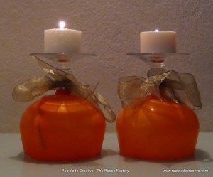 Halloween Inspiration and Ideas ¿Copas de vino, portavelas o candelabros? - Wine Glasses or Candleholders? We love to reuse objects. #Halloween, #reutilización, #decoración, #ninyos, #manualidades, #reciclado, #creativo, #recicladocreativo, #TheReuseFactory, #The Reuse Factory, #Reciclado Creativo, #recycling, #upcycling, #reuse, #reusing, #reciclaje, #reutilizar, #creative, #handcrafts, #handmade, #diy, #howto, #riciclo, #craft, #crafts, #tutorial, #pumpkins, #globos, #balloons, #caramelos, #chuches, #divertido, #gratis, #Do it Yourself, #smashing pumpkins, #free, #making