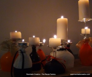 Halloween Inspiration and Ideas ¿Copas de vino, portavelas o candelabros? - Wine Glasses or Candleholders? We love to reuse objects. #Halloween, #reutilización, #decoración, #ninyos, #manualidades, #reciclado, #creativo, #recicladocreativo, #TheReuseFactory, #The Reuse Factory, #Reciclado Creativo, #recycling, #upcycling, #reuse, #reusing, #reciclaje, #reutilizar, #creative, #handcrafts, #handmade, #diy, #howto, #riciclo, #craft, #crafts, #tutorial, #pumpkins, #globos, #balloons, #caramelos, #chuches, #divertido, #gratis, #Do it Yourself, #smashing pumpkins, #free, #making
