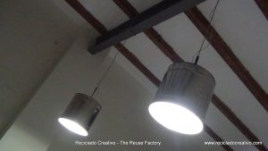 ecycled Tin Can Lamp - Lámpara con bote de metal reciclado - Reciclado Creativo - The Reuse Factory