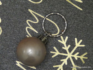 Bisutería reutilizando decoraciones navideñas. Pendientes, colgantes, collares y llaveros