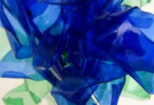 Cómo realizar flores azules parecidas a lirios reciclando botellas de plástico pet How to make blue flowers (like lilies) from recycled plastic bottles @blueblumen