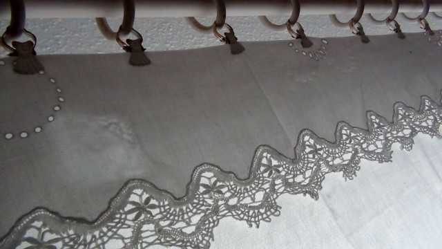 From tablecloths to curtains - De Manteles a cortinas