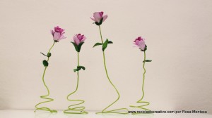 Flores rosas con hueveras de cartón recicladas - egg carton flowers