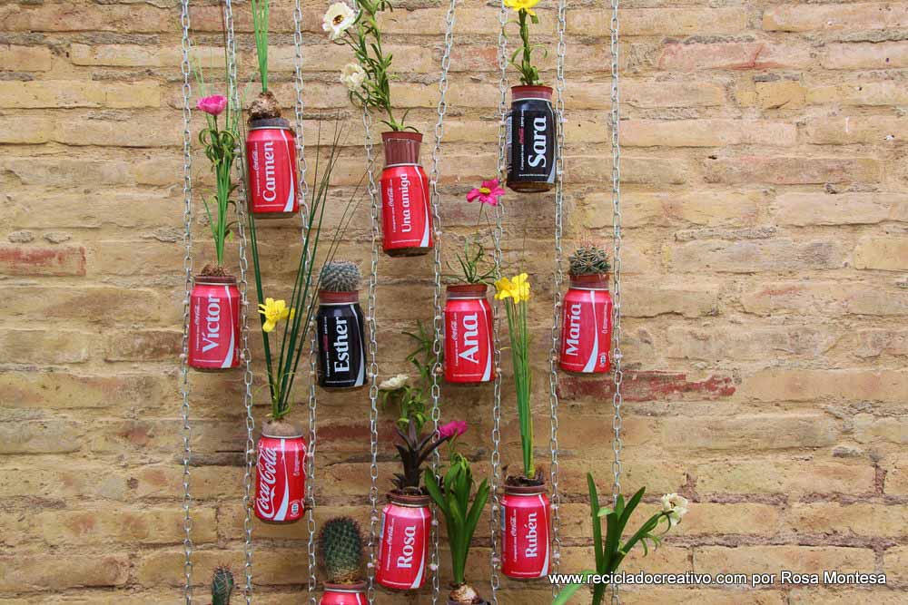 Reciclado Creativo en el patio. Jardines verticales con latas y cápsulas de café