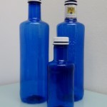 Lámpara realizada con dos botellas de plástico pet de color azul
