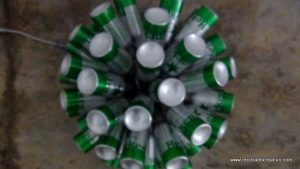 Lámpara realizada con 50 botellas de cerveza recicladas. #yotambienquierouna Reciclado Creativo. Rosa Montesa