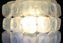 Cómo realizar una lámpara reciclando 45 botellas de plástico pequeñas - Lamp made out of 45 recycled plastic bottles Reciclado Creativo Rosa Montesa