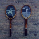 Raquetas de tenis reconvertidas en marcos de fotos