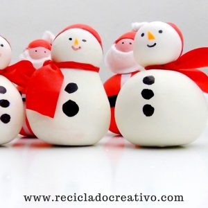 Muñeco de nieve - Snowman - Manualidad con globos y sal. Balloons and salt.