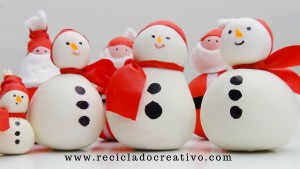 Muñeco de nieve - Snowman - Manualidad con globos y sal. Balloons and salt.