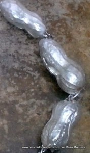 Collar con cáscaras de cacahuete. Perlas Asimétricas Barrocas Valencianas