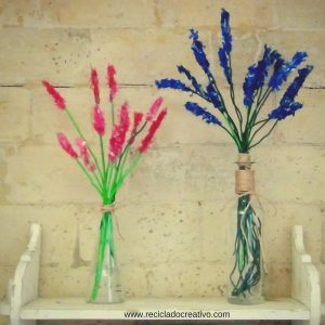Flores Espigas de Lavanda hechas reciclando botellas de plástico pet