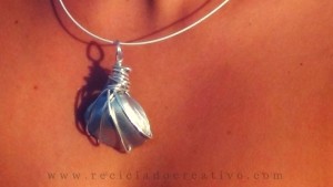 Bisutería con conchas y caracolas de la playa