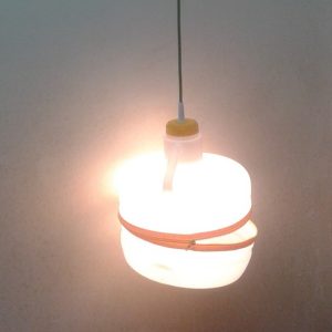 zipper-light-por-la-caixa-verda-exposicio-rehogar-solucions-per-a-lhabitat-a-partir-de-residus-reciclado-reciclaje-reused-recycling-recy